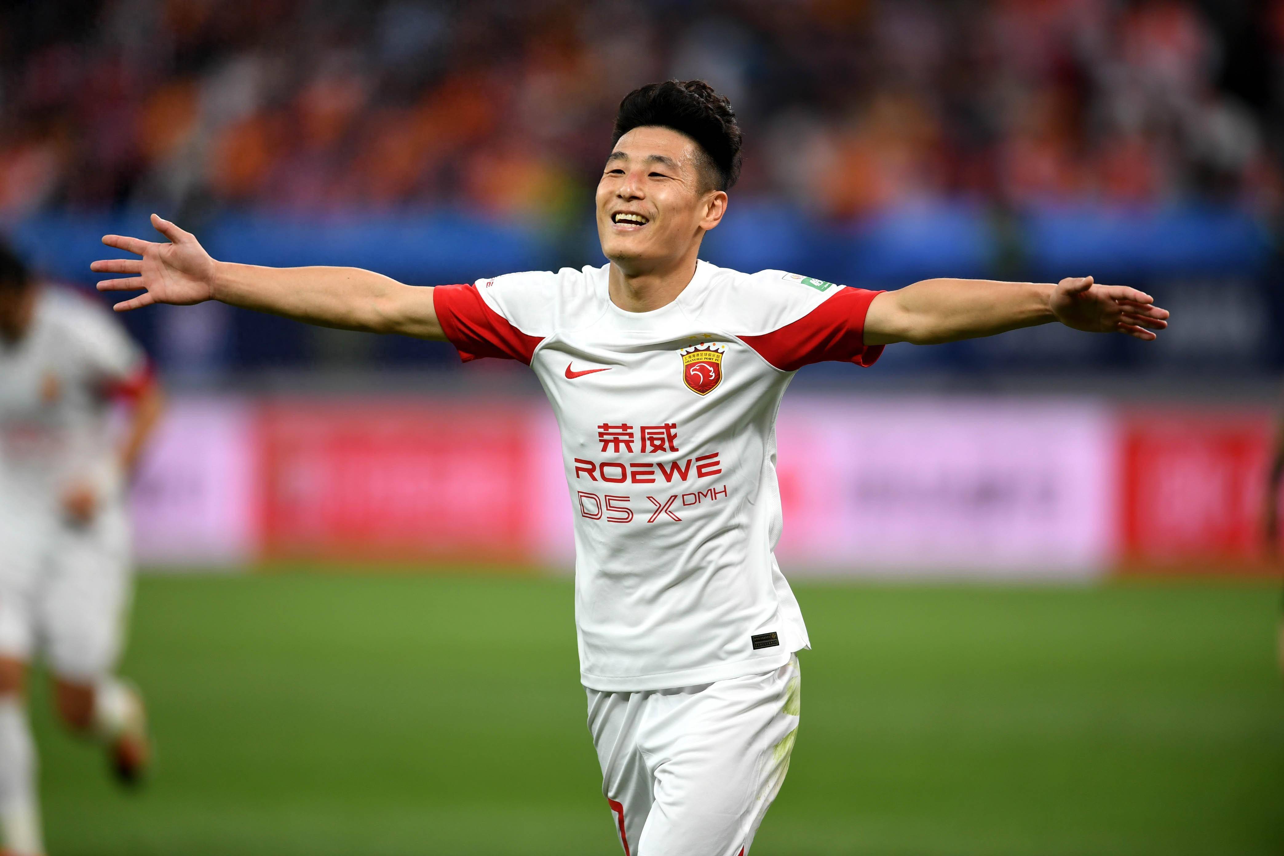 关于武磊错失单刀球，海港门将神勇扑救成最大功臣！的信息